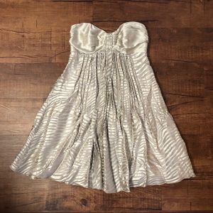 Size 0 Silk Sweatheart Neckline Animal Print Dress